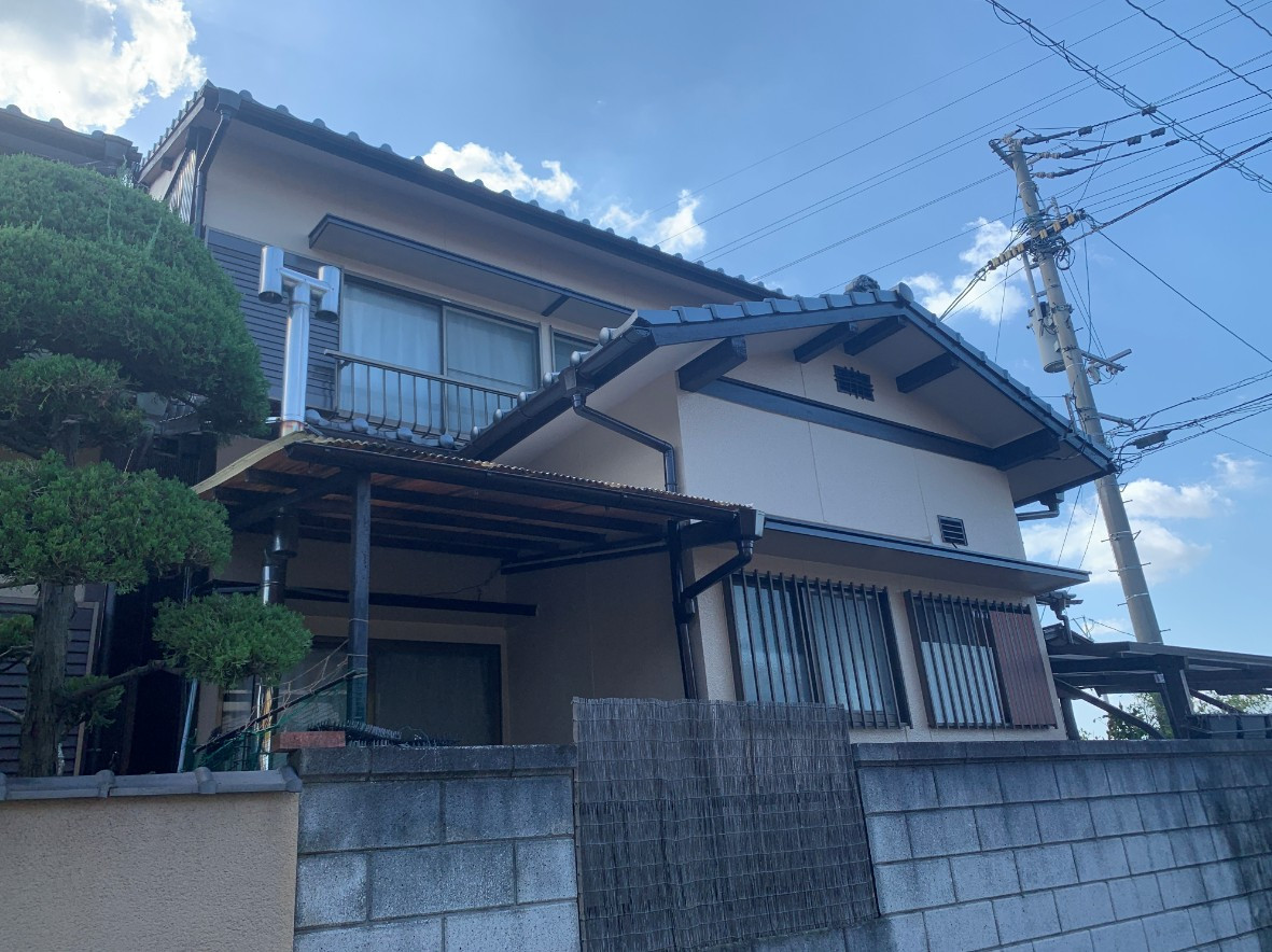 香川県高松市東山崎町で2液型弱溶剤シリコン塗料でバッチリ!